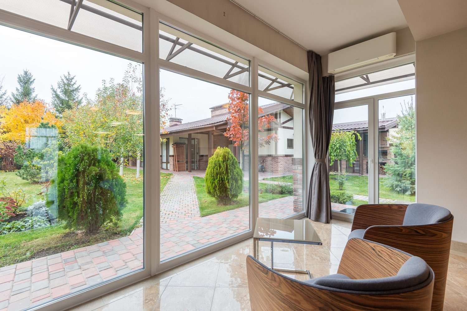How to Choose the Best Sliding Patio Door for Enhancing the Decor of Your Home