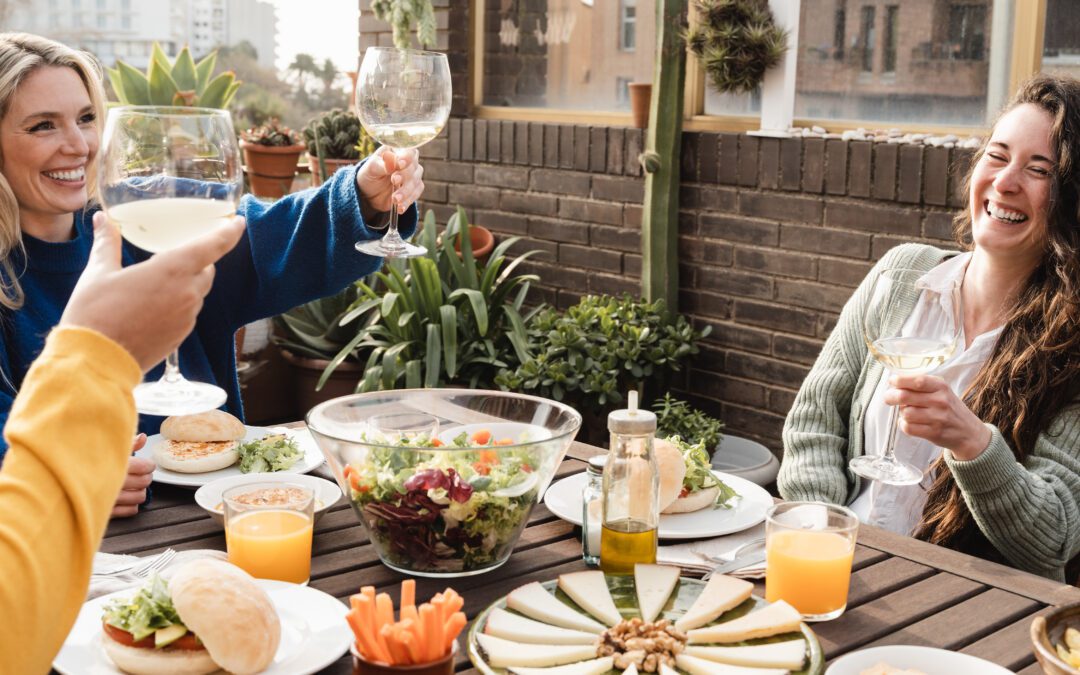 How Replacement Patio Doors Make Outdoor Entertaining A Breeze